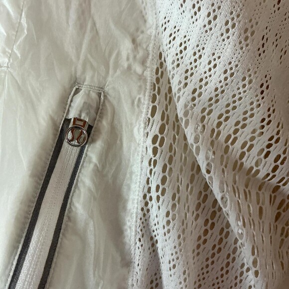 Lululemon Run Wild Jacket in white - Picture 3 of 5